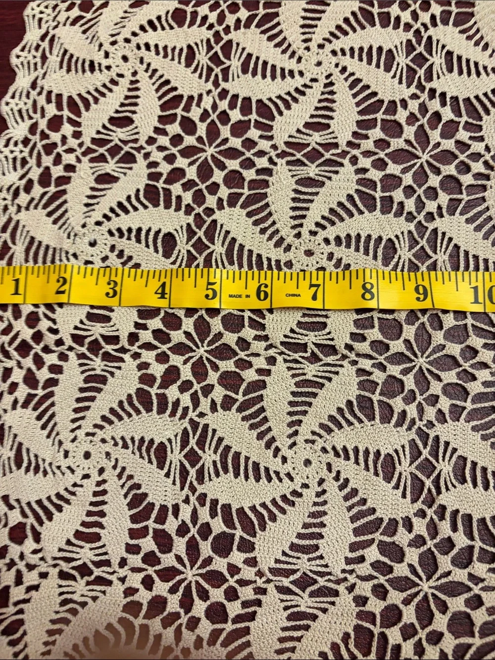 Vintage Tan/cream lace table cloth approx 88x62 inches